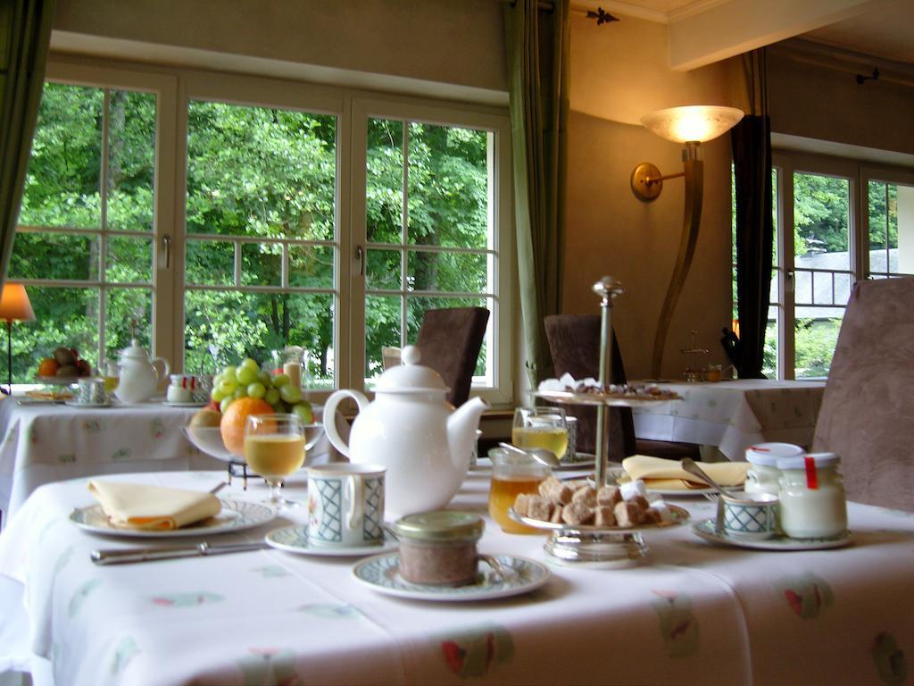 Hotel Les Ardillieres Du Pont D'Oye Habay-la-Neuve Kültér fotó